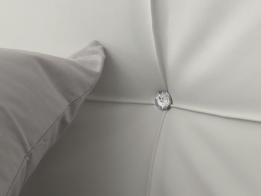 Letto Diamond matrimoniale imbottito con contenitore